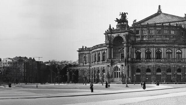 Als das Reich zerfiel - Dresden von der Blüte bis zur Zerstörung '45 kostenlos streamen | dailyme