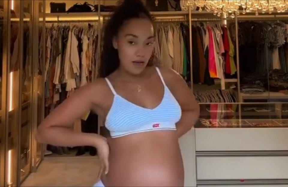 Schwangere Leigh-Anne Pinnock gegen Hater: 'Freiheit für den Babybauch'