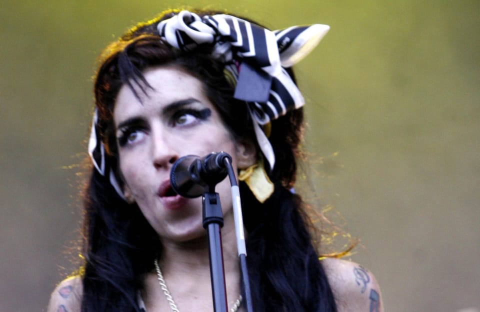 Amy Winehouse hoped to have ‘loads of kids’ with Blake Fielder-Civil