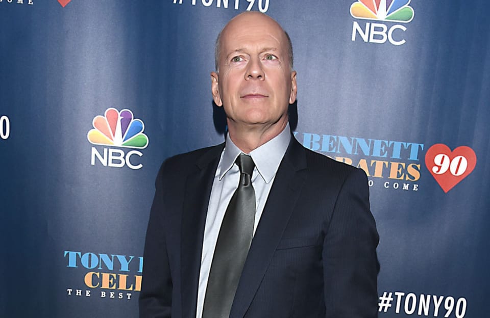 Bruce Willis advised Ben Affleck to change his voice