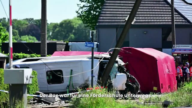 Tragödie in Belgien: Zug erfasst Schulbus - mehrere Tote
