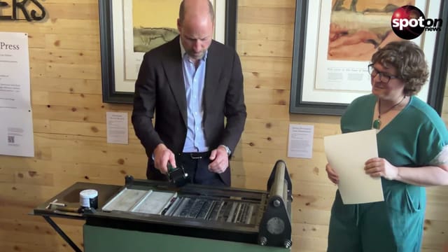 During a visit to Cornwall: Prince William meets alpacas