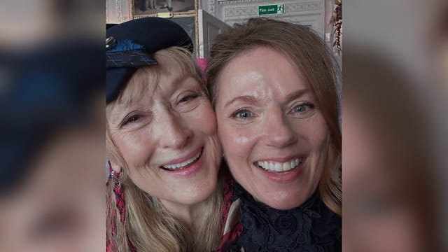 Meryl Streep singt "Happy Birthday" für Geri Halliwell