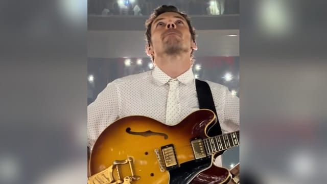 Harry Styles unterbricht Konzert für emotionalen Dolly-Parton-Moment
