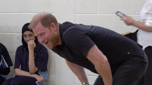 Trotz Rückenschmerzen? Prinz Harry gibt beim Pickleball alles