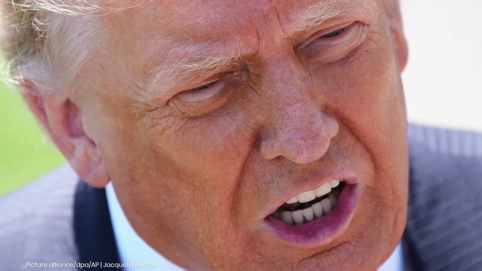 Donald Trump: Trump blamiert sich mit verzweifeltem Aufruf - auch Melania will ihn nicht sehen