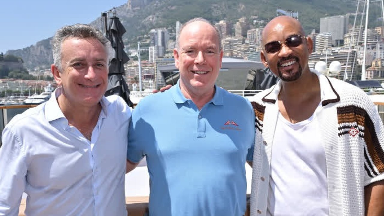 Komplett kahl: Will Smith trifft mit neuem Look Fürst Albert II.